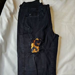 Nwt Kancan distressed black Denim mid rise super skinny jeans size 3